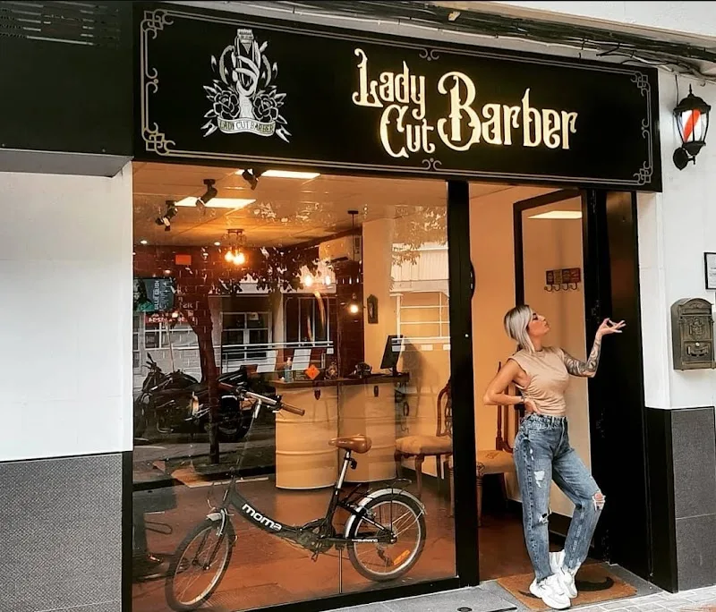 Lady Cut Barber