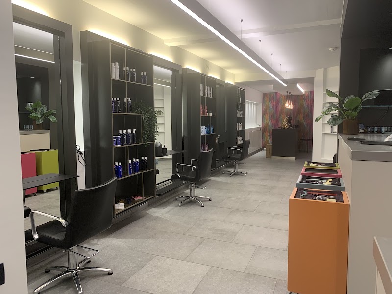 Kapper Damen - Coiffure Mol - Photo de couverture - OneBooking