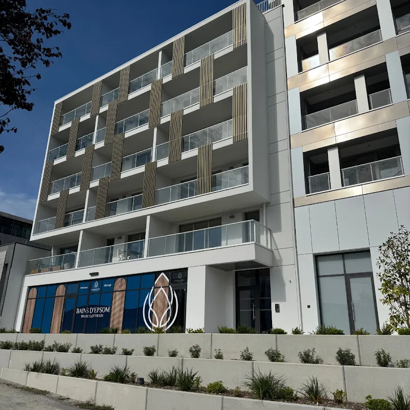 Spa de Flottaison Vannes Bains d'Epsom - Bien-être Nantes - Photo de couverture - OneBooking
