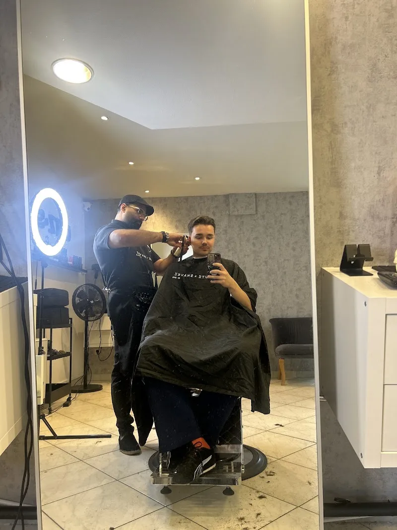 Cutz & Shavez by sali - Coiffure Beveren - Photo de couverture - OneBooking