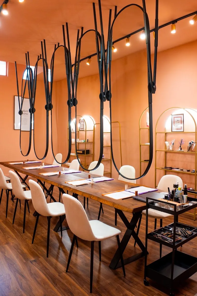 Ayovi Beauty Center - Centro de Belleza y Formación - Institut de beauté Gijón - Photo de couverture - OneBooking