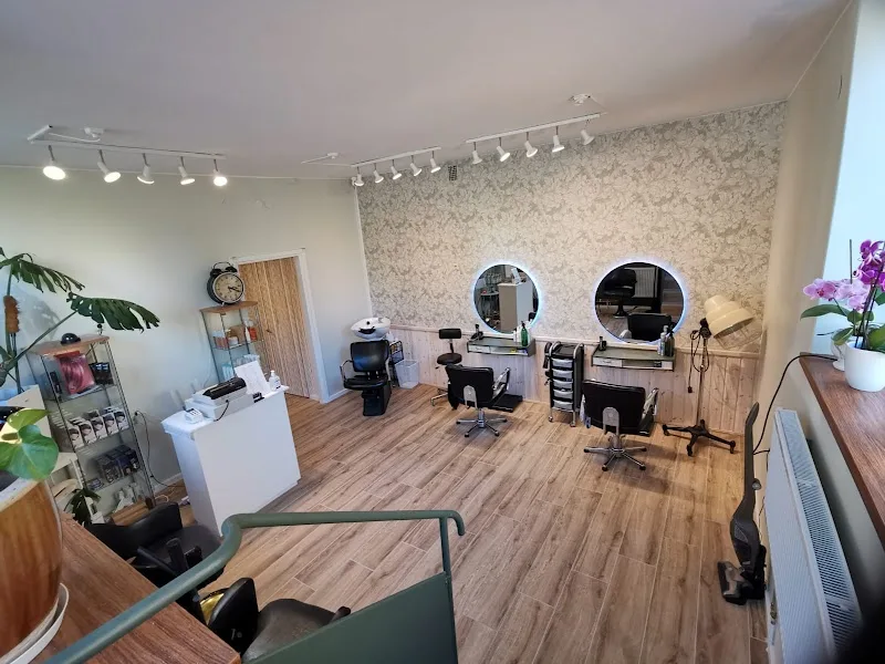 PARIS FRISÖR SALON - Coiffure Stockholm - OneBooking