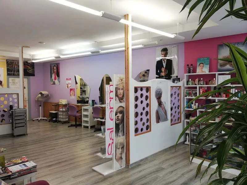 Centro Rosa Figueiras Peluquería y Estética - Coiffure Vigo - Photo de couverture - OneBooking