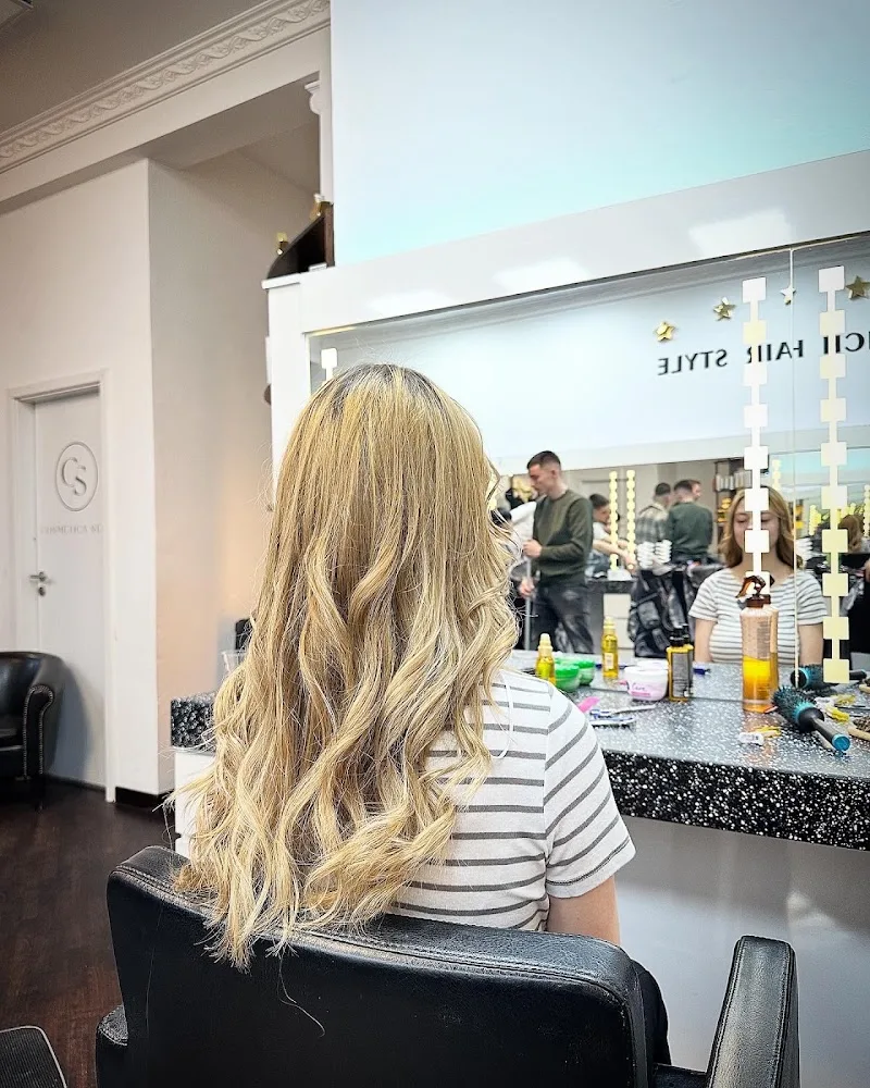 Munich Hair Style - Friseur & Barbershop - Coiffure Munich - Photo de couverture - OneBooking