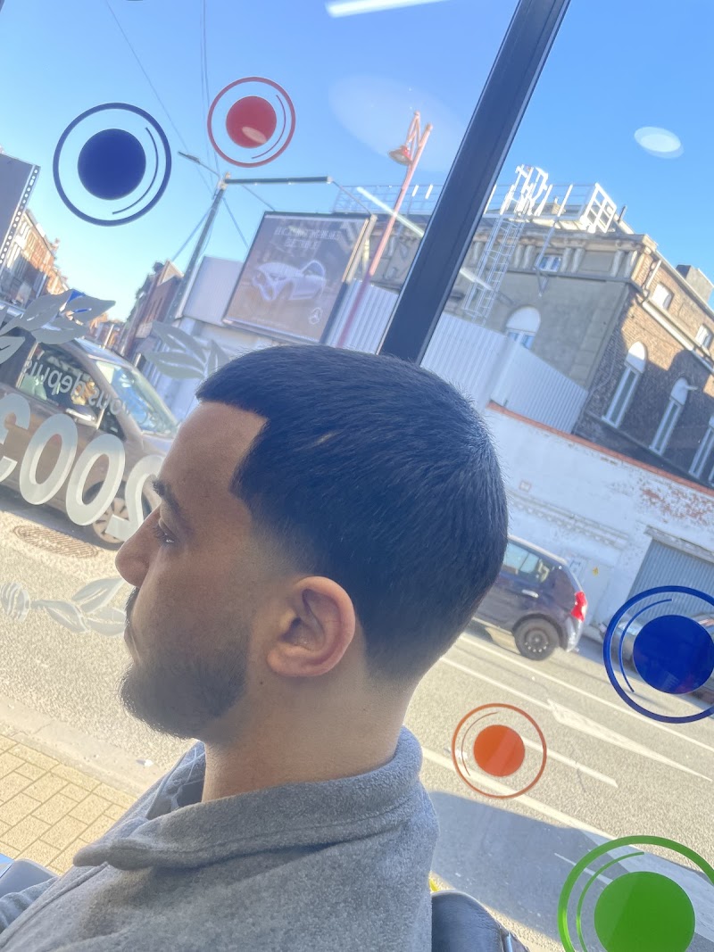 Gezer Coiffeur Barbier - Charleroi - Coiffure Charleroi - Photo de couverture - OneBooking