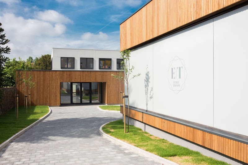 Ecole Edith Tagnon - Institut de beauté Mons - Photo de couverture - OneBooking