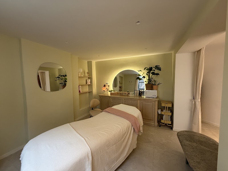 Rebella - Massage Ghent - Photo de couverture - OneBooking