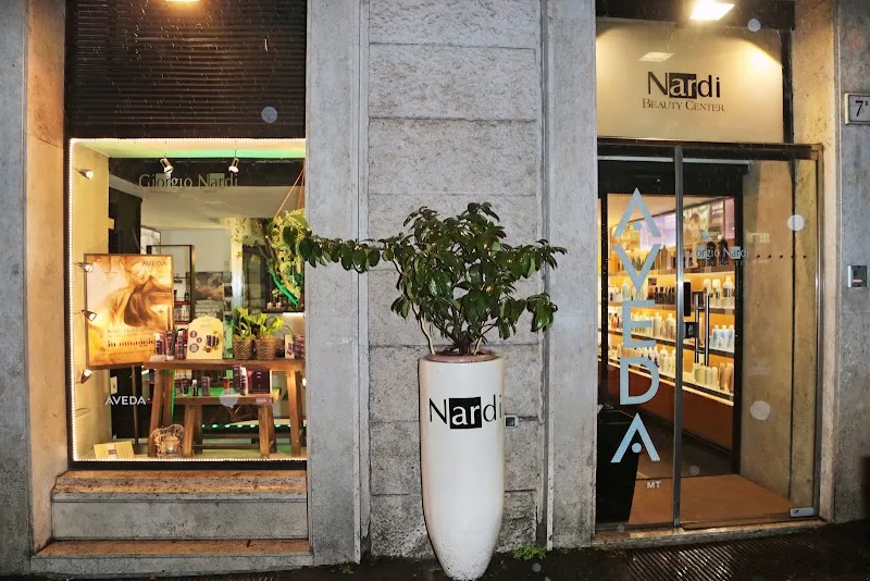 Nardi - Ambasciata della Gioia - Parrucchiere Roma - Coiffure Rome - Photo de couverture - OneBooking