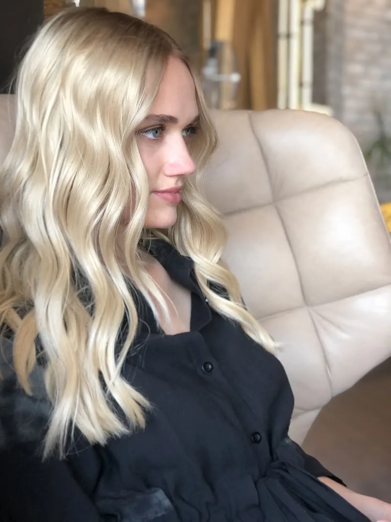 D. Machts Lounge Friseur Berlin Mitte - Coiffure Berlin - Photo de couverture - OneBooking