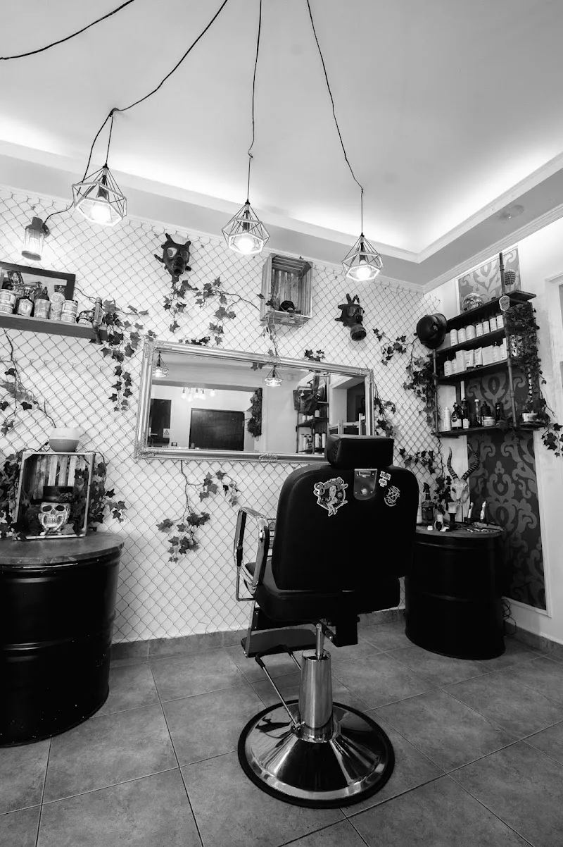 Sons Of Rock'n'rolla - Coiffure Bucharest - Photo de couverture - OneBooking