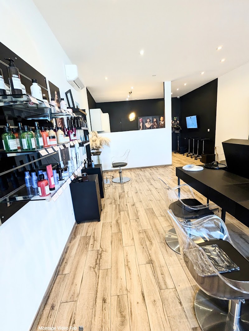 Just Hair - Vernègues - Coiffeur Cazan - Coiffure Bristol - Photo de couverture - OneBooking
