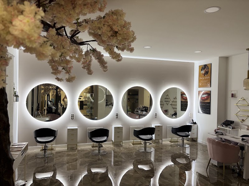 Cutting' R Coiffure