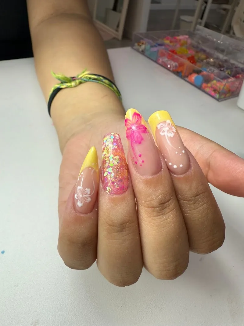 Sweet Nails Academy - Cursos de estética y Salón de belleza