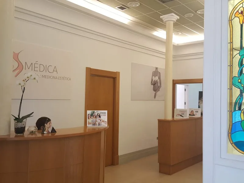 CosMédica - Cirugía Estética, Medicina Estética en Málaga - Esthétique Málaga - Photo de couverture - OneBooking