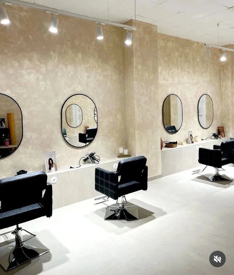 Peluquería Origen Castellón Secretos del Agua - Coiffure Castellón De La Plana - Photo de couverture - OneBooking