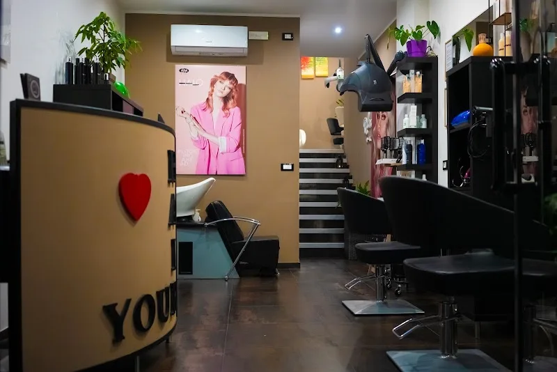 Your Hair - Coiffure Genoa - Photo de couverture - OneBooking