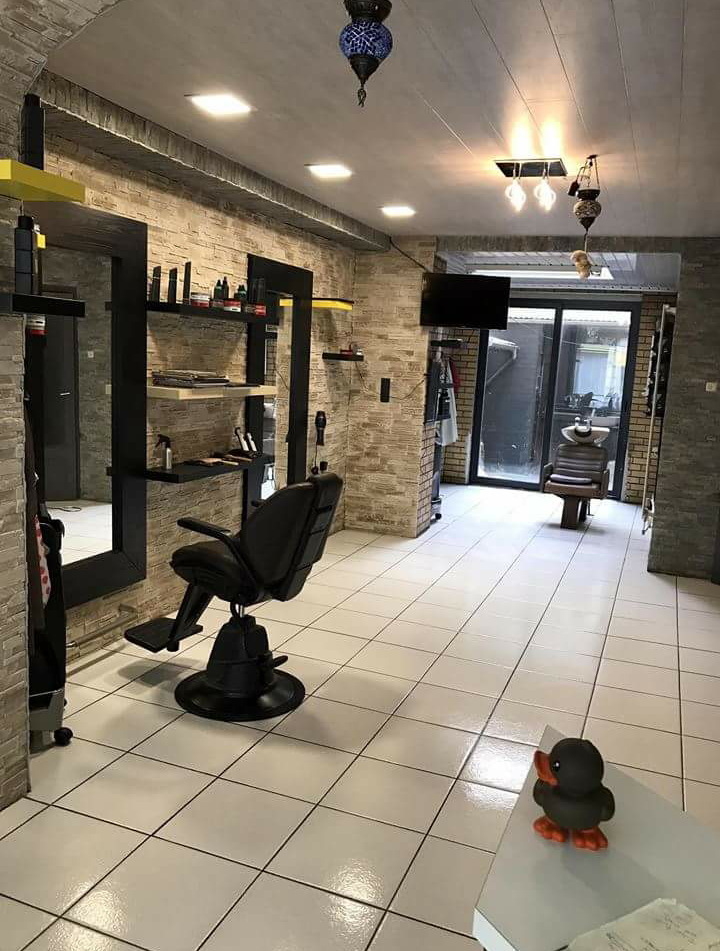 Kapsalon Siam met gameroom - Oostende - Coiffure Ostend - Photo de couverture - OneBooking