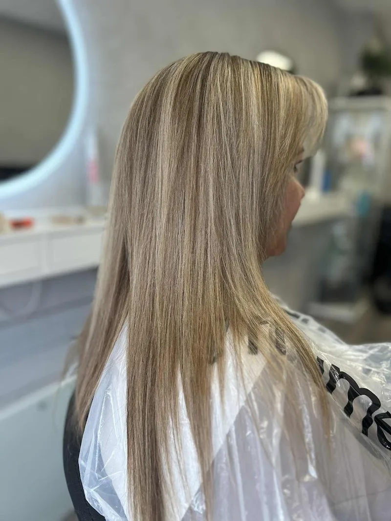 Velvet touch hair & beauty salon by Vaida