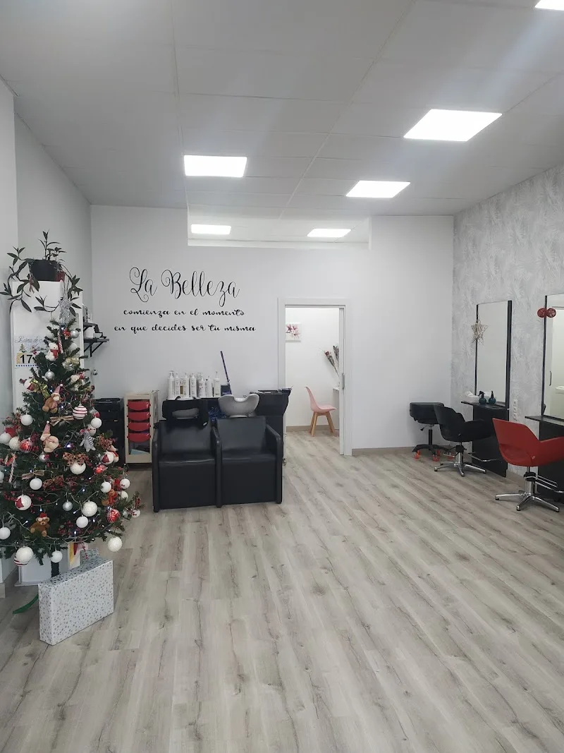 Nerea Sta. Cruz Estilistas - Coiffure Burgos - Photo de couverture - OneBooking