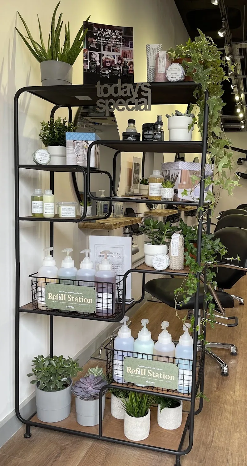 YUME HAIR & BEAUTY SALONS - Cathays