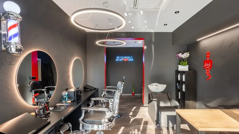 DIFFERENT Barbershop di Ferrini Riccardo - Coiffure Forlì - Photo de couverture - OneBooking