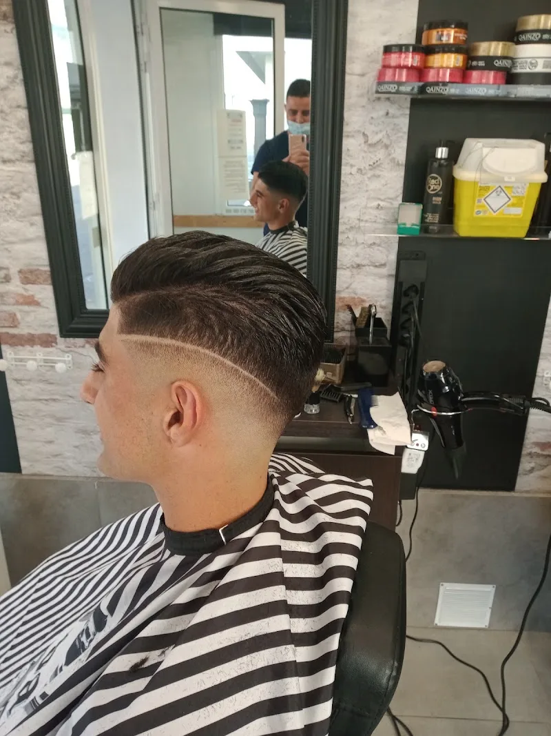 B DARi BARBER - Coiffure Saint-Nazaire - Photo de couverture - OneBooking
