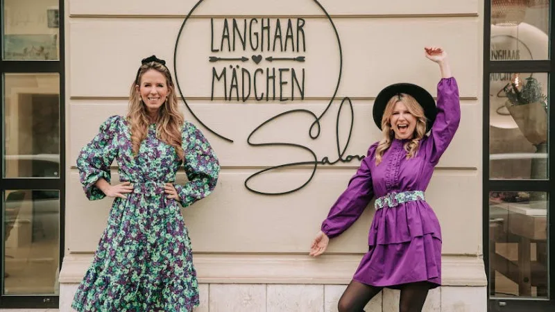 Langhaarmädchen Salon - Coiffure Munich - Photo de couverture - OneBooking