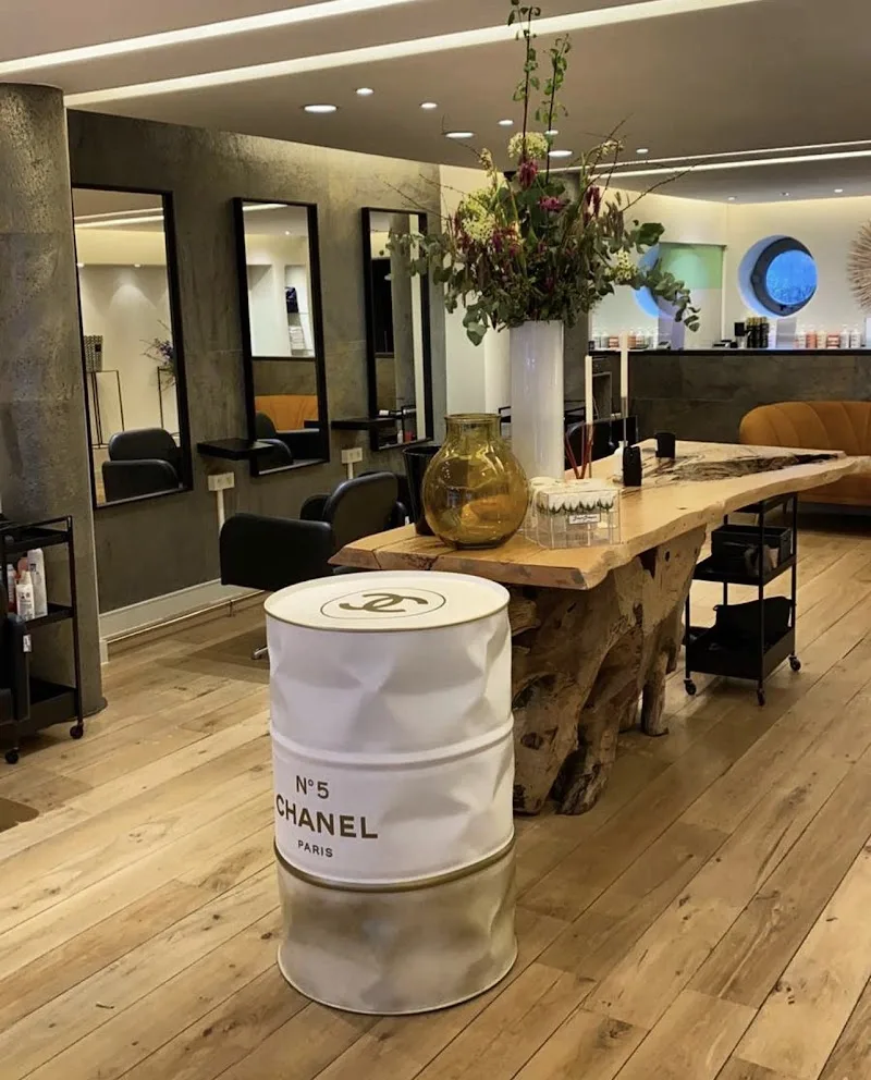 Les Nouveaux Ateliers - Coiffure Brussels - Photo de couverture - OneBooking