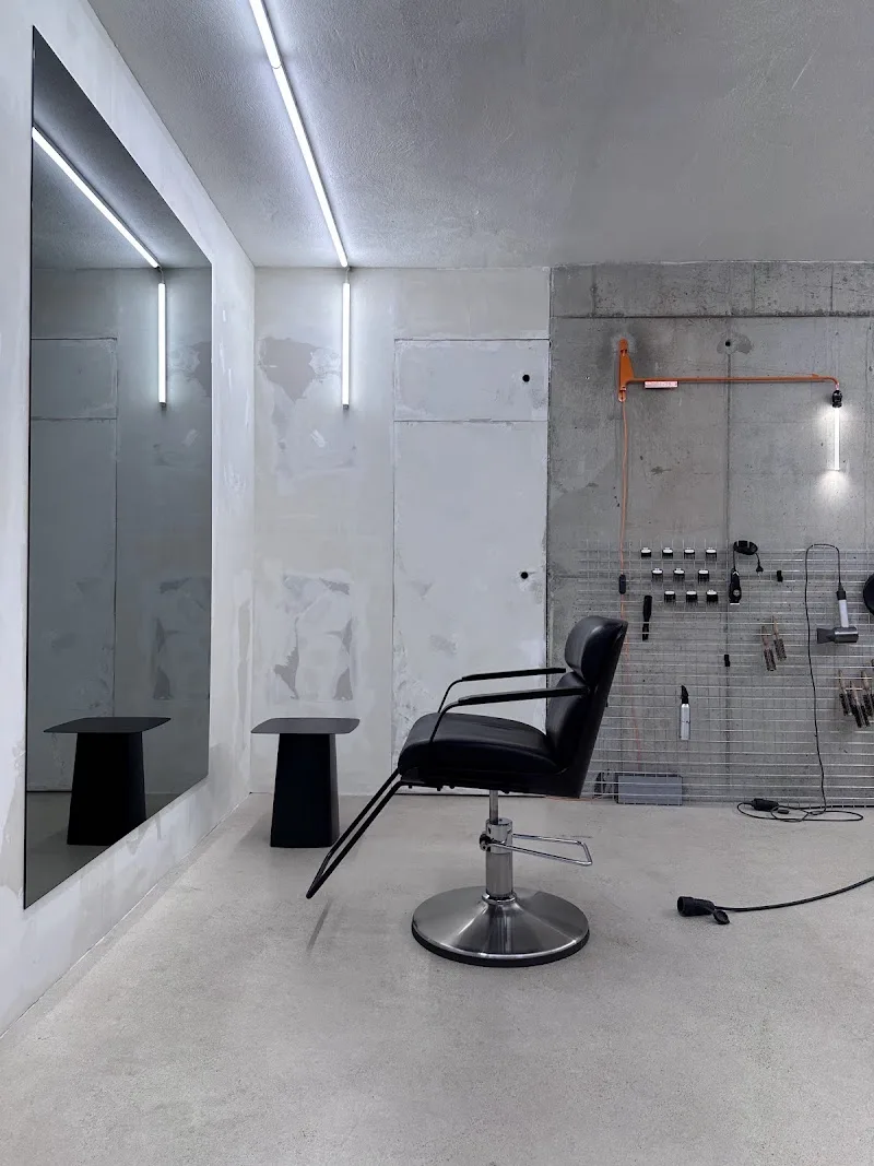 monkey hair berlin - Coiffure Berlin - Photo de couverture - OneBooking