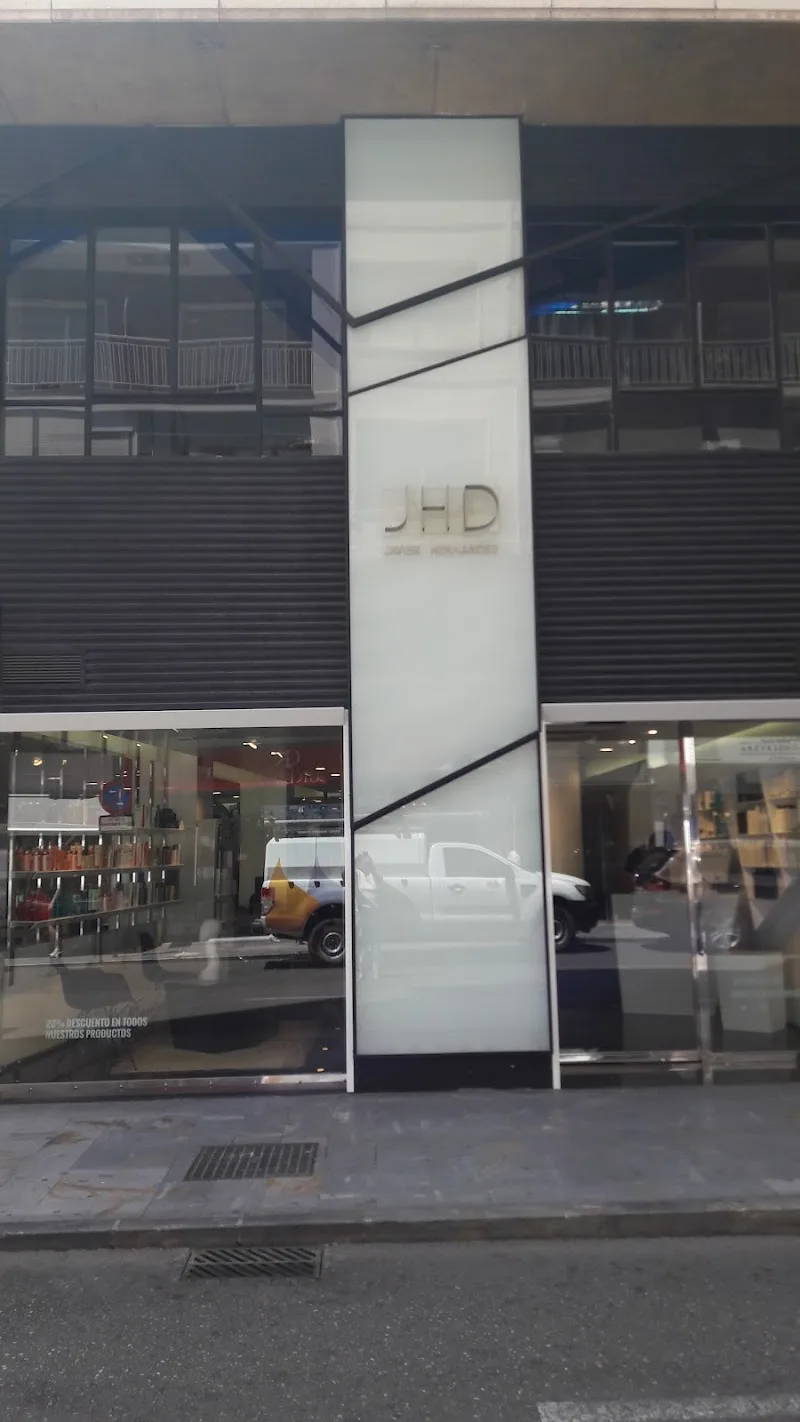 JHD HAIR STUDIO