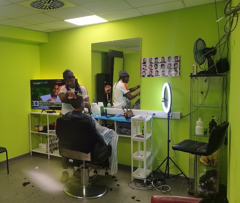 Napi Beautiful Hair - Coiffure Mons - Photo de couverture - OneBooking
