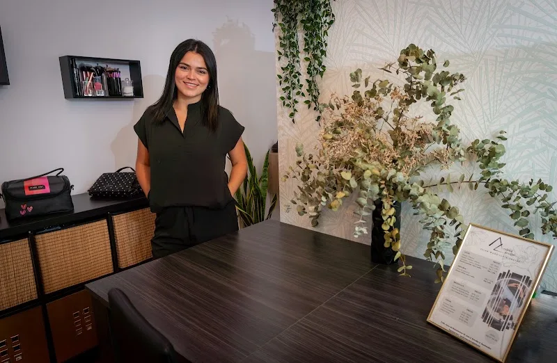 Andrea Carvajal-Maquillaje y Cuidado Facial