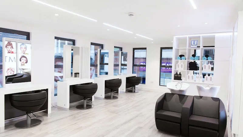 Melissa Timperley Hair Salon - Coiffure Manchester - Photo de couverture - OneBooking