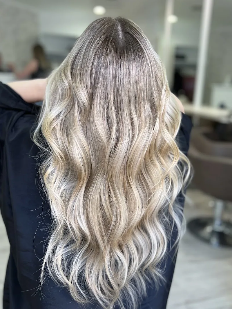 Hera hair artist - Coiffure Brussels - Photo de couverture - OneBooking