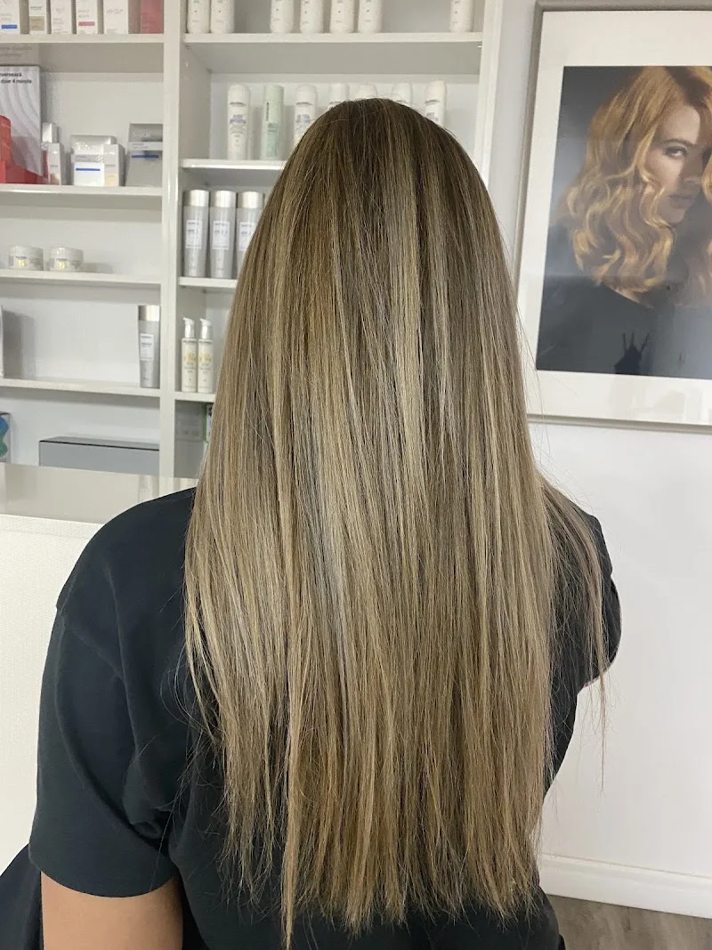 Global Beauty Salon - Coiffure Bucharest - Photo de couverture - OneBooking