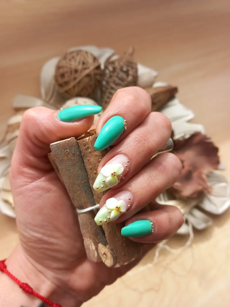 Victoria Nails & Beauty - Institut de beauté Pamplona - Photo de couverture - OneBooking
