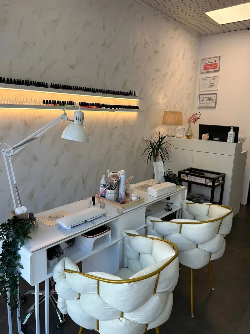 Glamour Beauty Salon - Uñas y Pestañas en Móstoles - Institut de beauté Móstoles - Photo de couverture - OneBooking