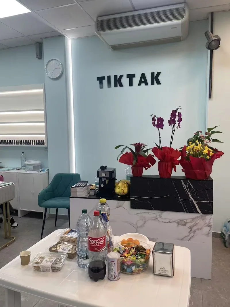 TIKTAK Salon Nail Parrucchiere