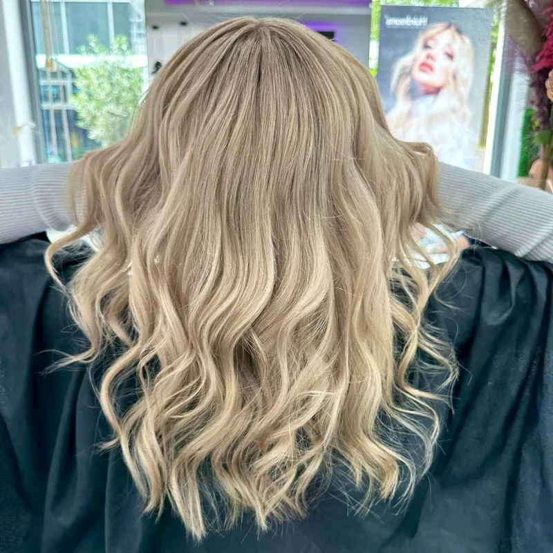 Haute Coiffure | Balayage & Blond | Frankfurt - Coiffure Frankfurt Am Main - Photo de couverture - OneBooking
