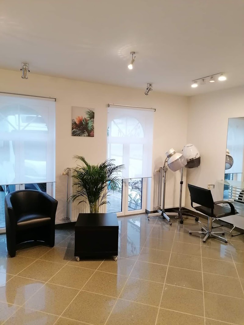 Davinti - Coiffure Mol - Photo de couverture - OneBooking