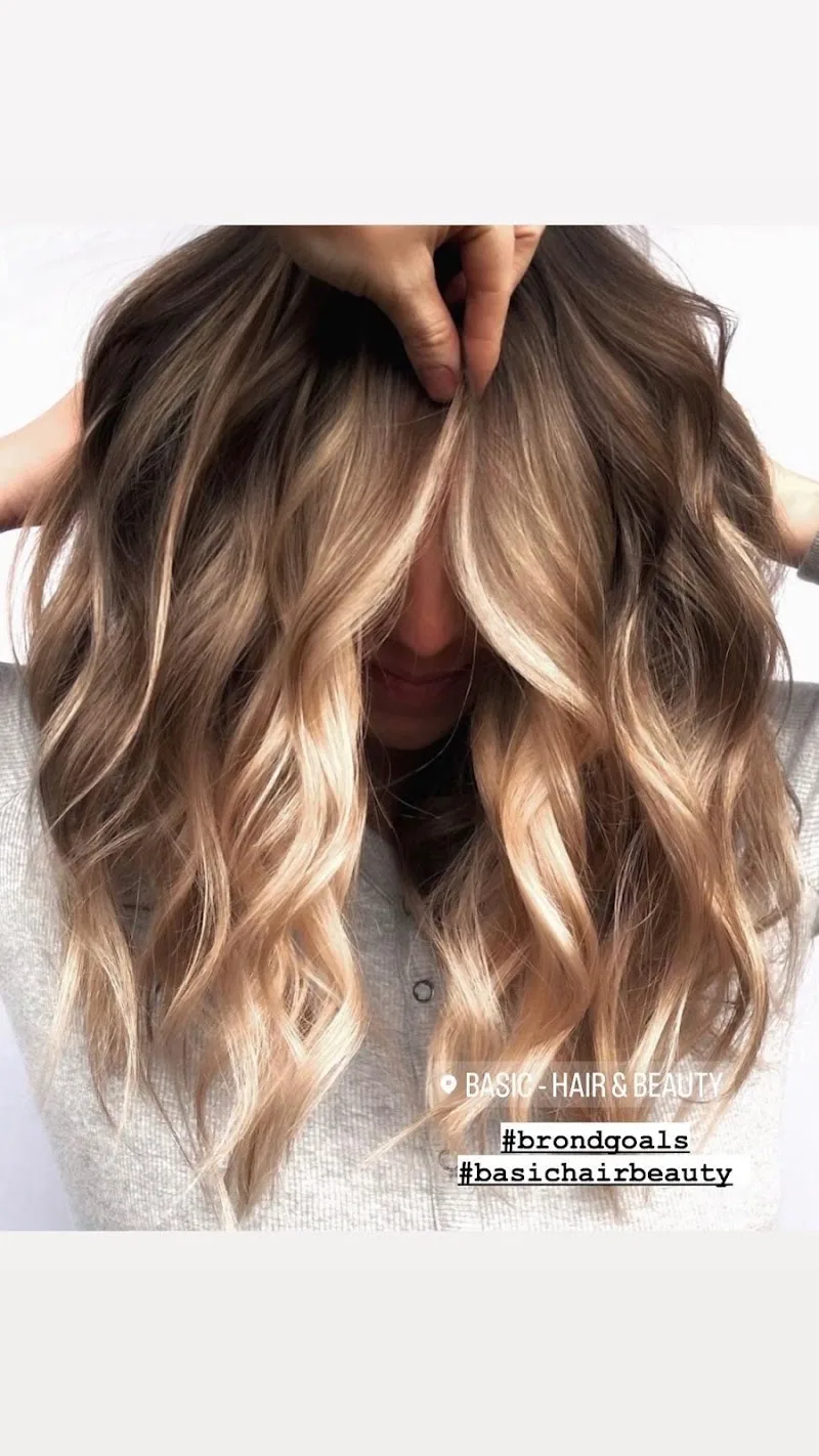 Basic Hair & Beauty - Coiffure Brescia - Photo de couverture - OneBooking