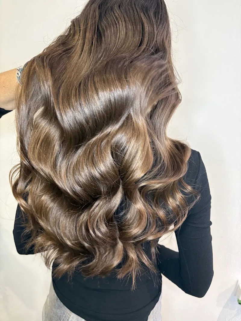 Juanvi Camarasa - Hair Studio - Coiffure València - Photo de couverture - OneBooking