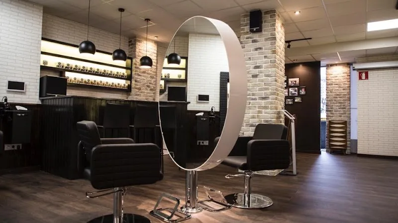 PELUQUERIA BUENA - Coiffure Bilbao - Photo de couverture - OneBooking