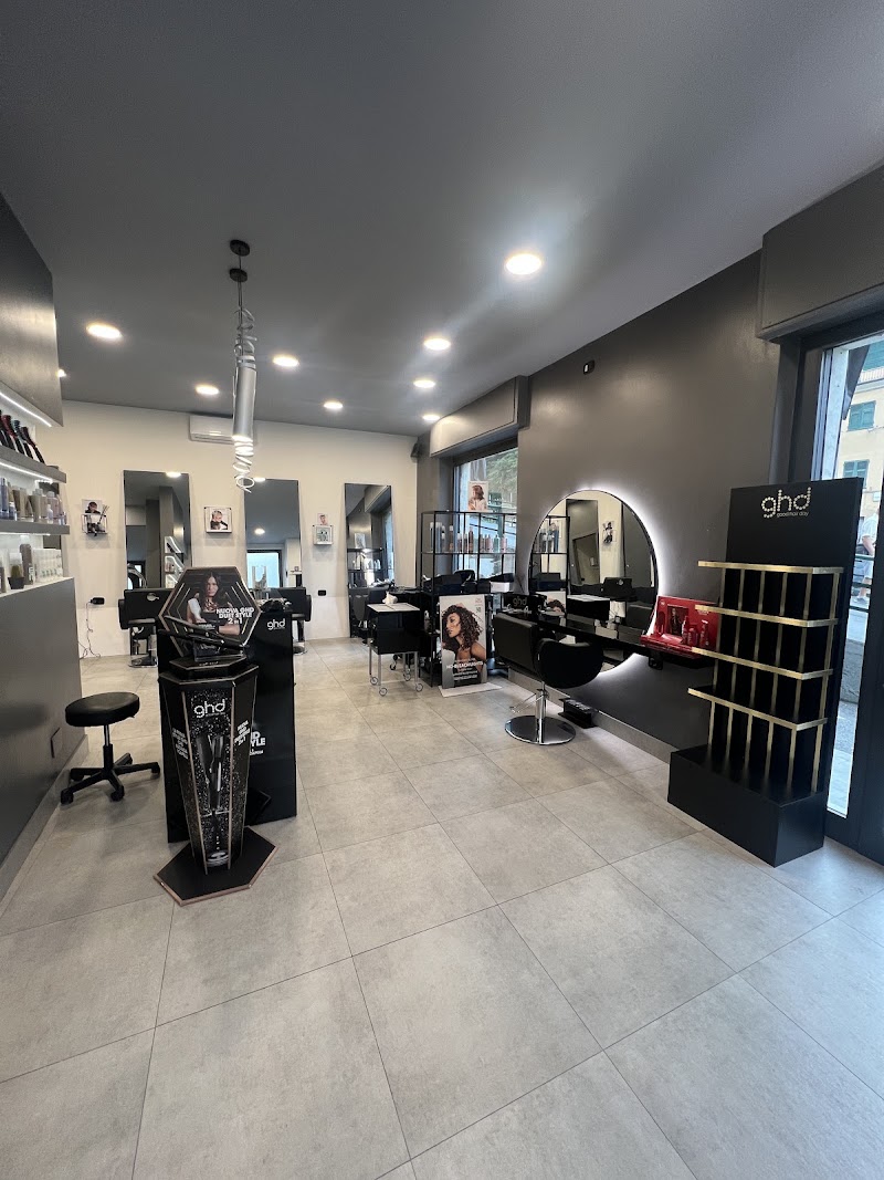 Andrea Esse hair salon - Coiffure Genoa - Photo de couverture - OneBooking