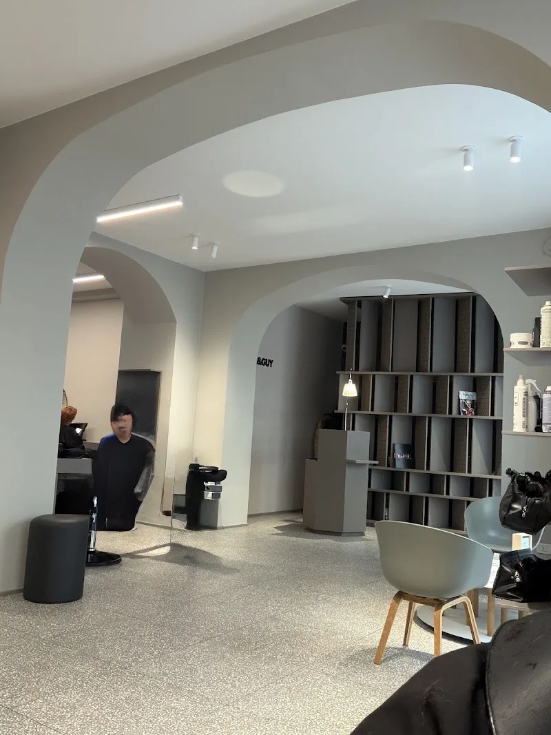 Toni & Guy - Coiffure Bergamo - Photo de couverture - OneBooking