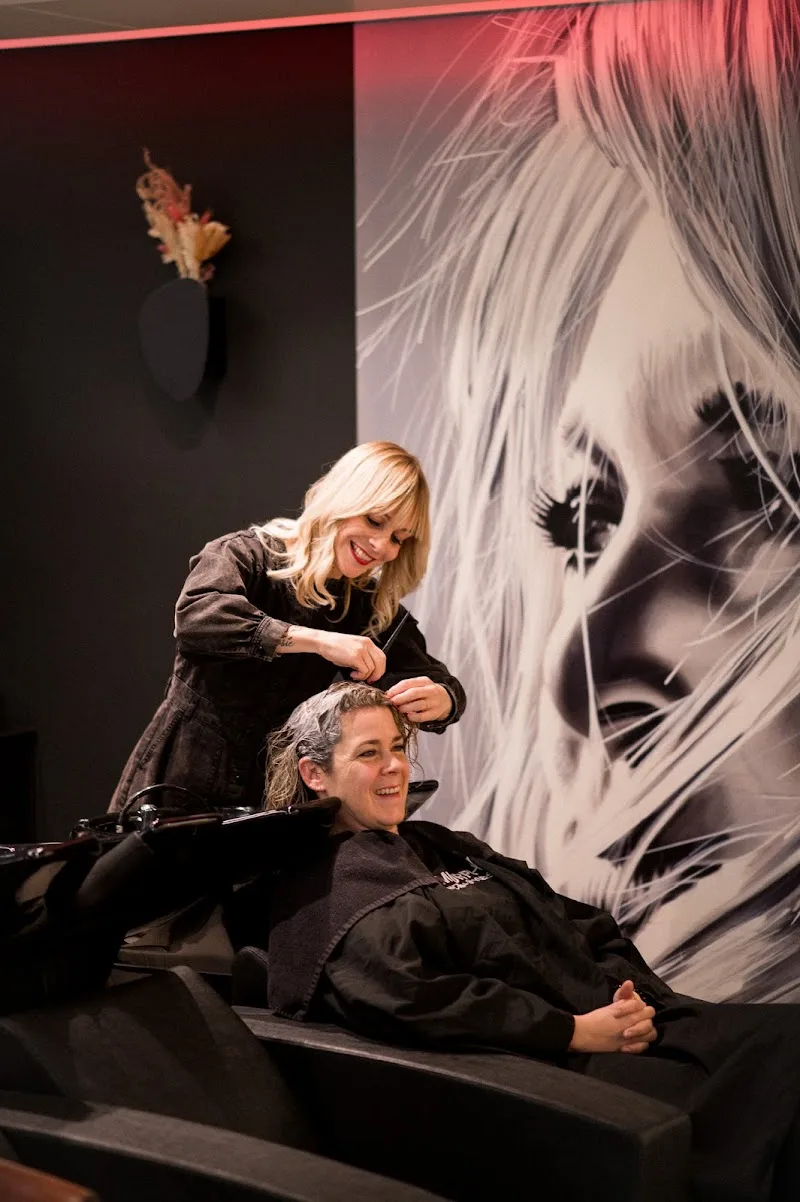 Singles Hair - Coiffure Lokeren - Photo de couverture - OneBooking