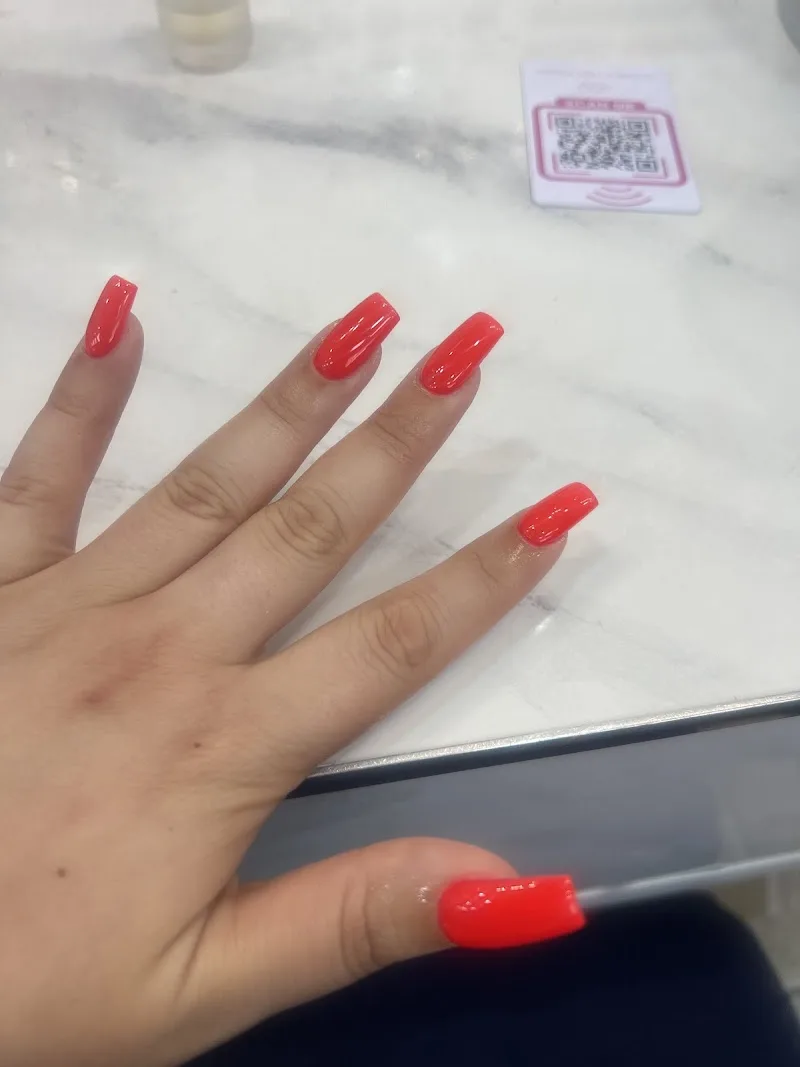 Unique Nails and Beauty
