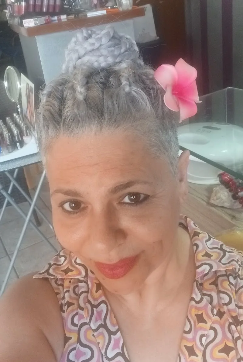 HAIR Line Ρενά Θυμάκη - Coiffure Chania - Photo de couverture - OneBooking