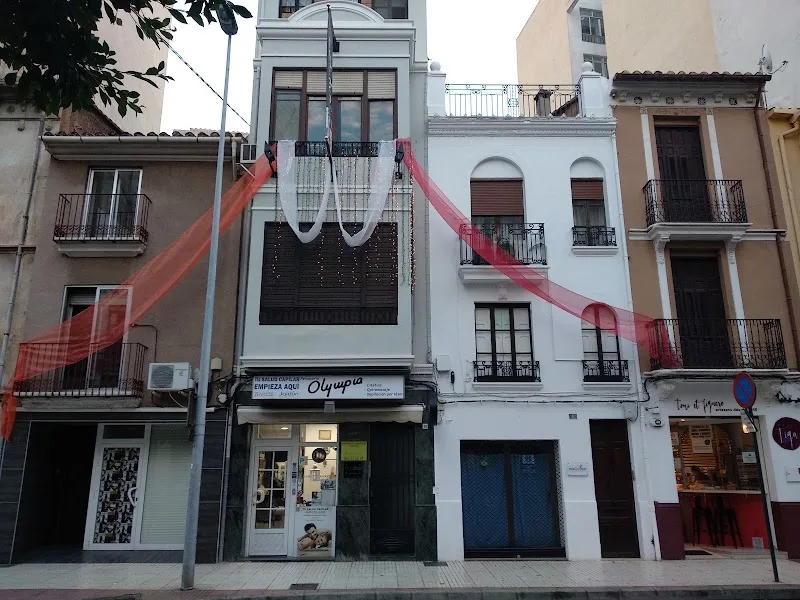 Peluquería Olympia y Centro Capilar Castellón - Coiffure Castellón De La Plana - Photo de couverture - OneBooking