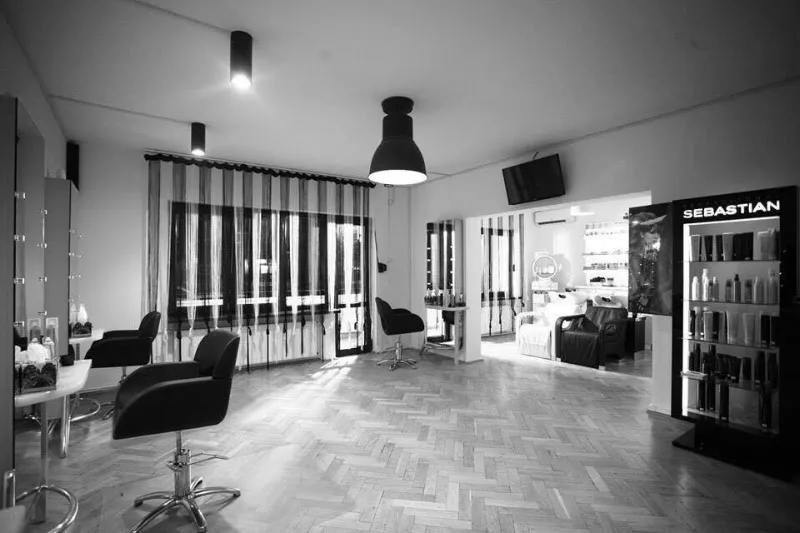 The Hair - Coiffure Bucharest - Photo de couverture - OneBooking